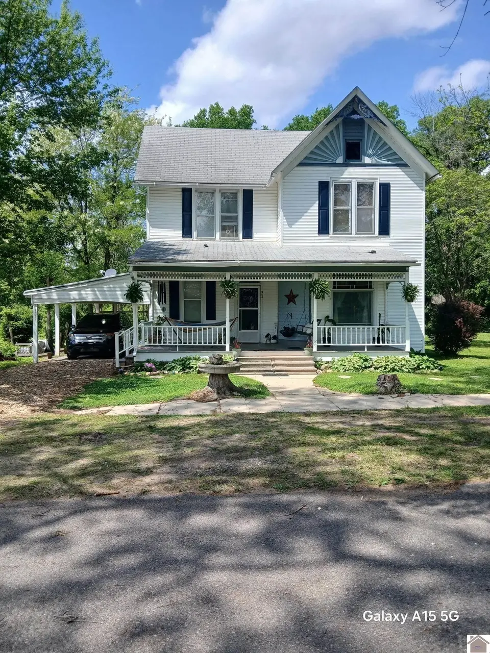 308 Charlotte St