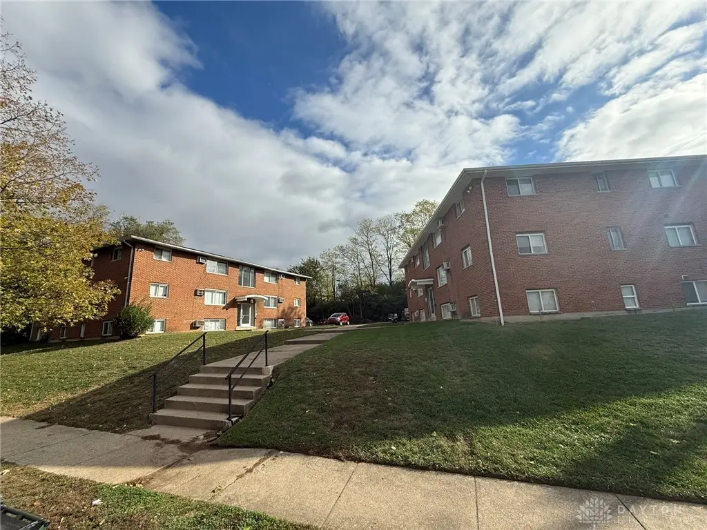 410 N Cherrywood Ave