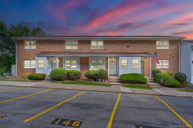 1840 Crompond Rd Unit 5C8
