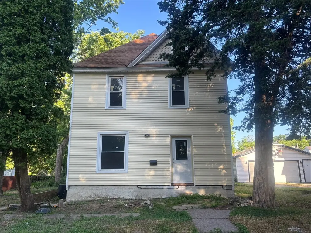 1110 Oneida Ave