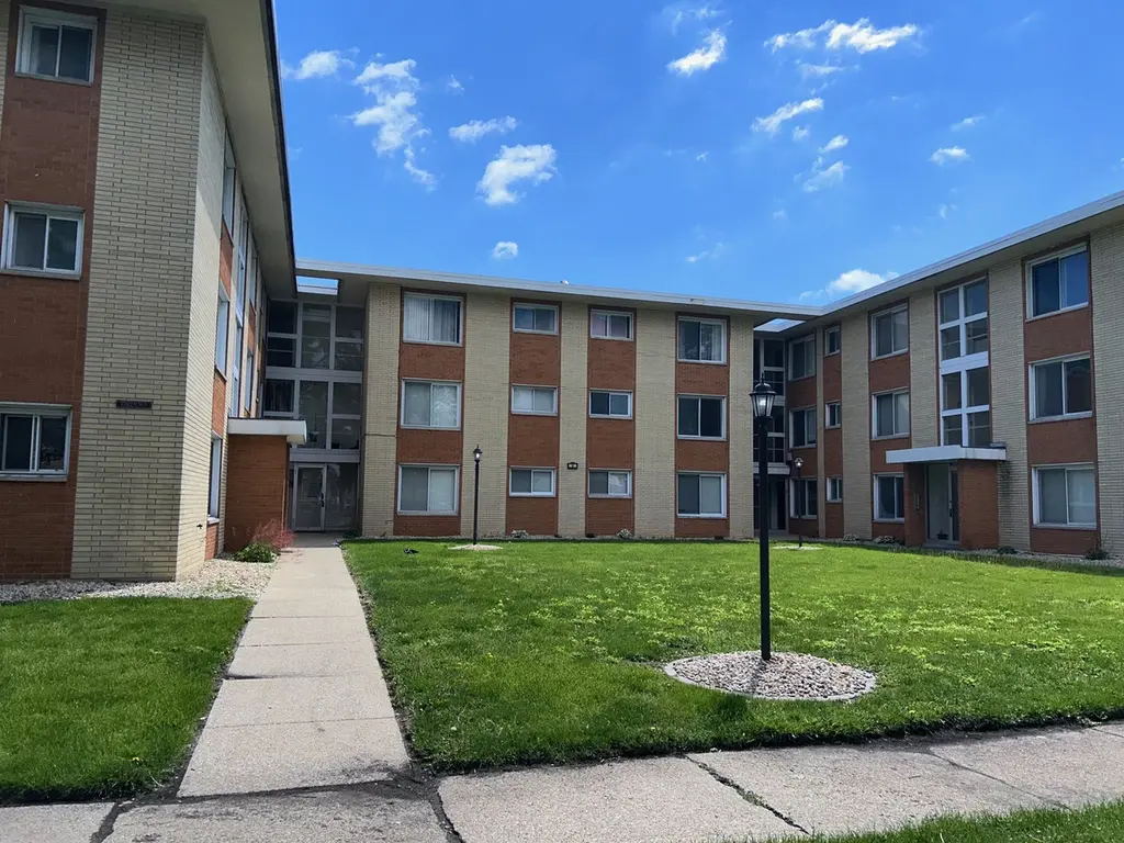 14633 Keystone Ave Unit 3H