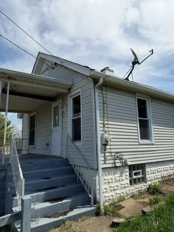 1015 Cascade Rd