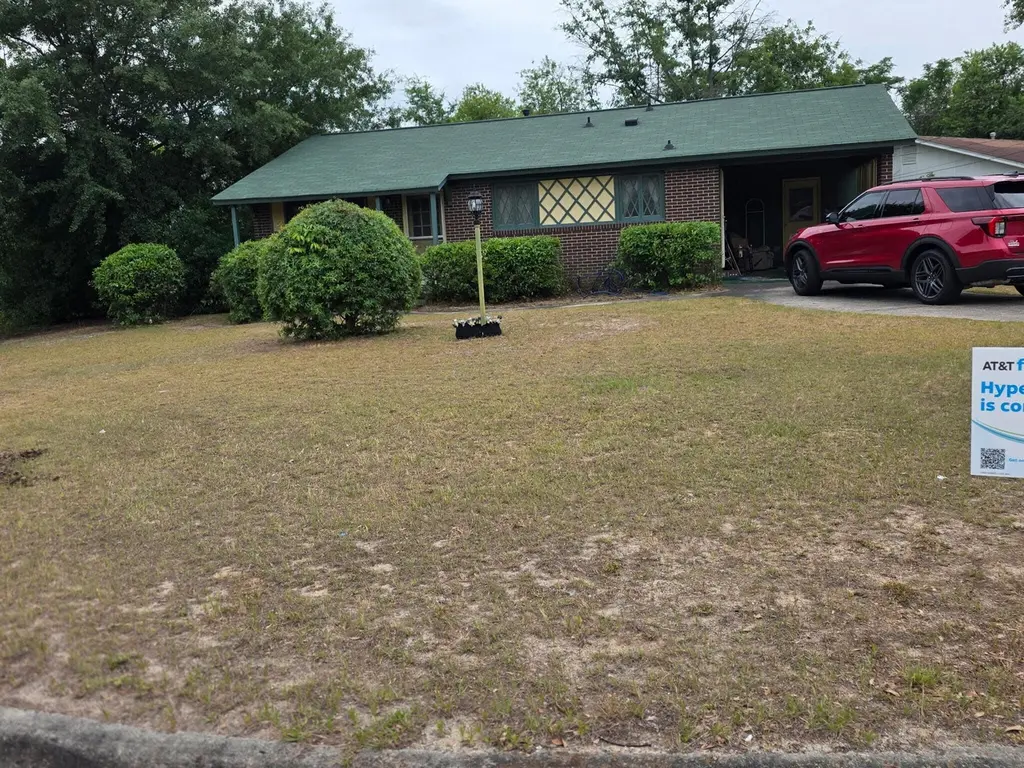 3000 Claudia Dr