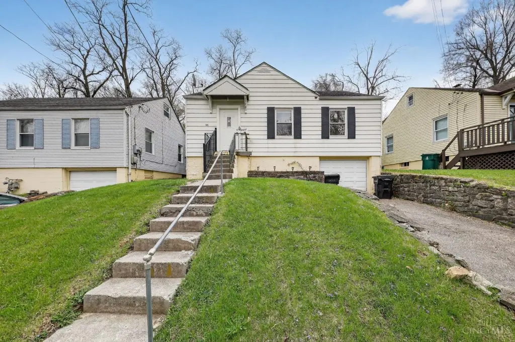 1778 Ashbrook Dr