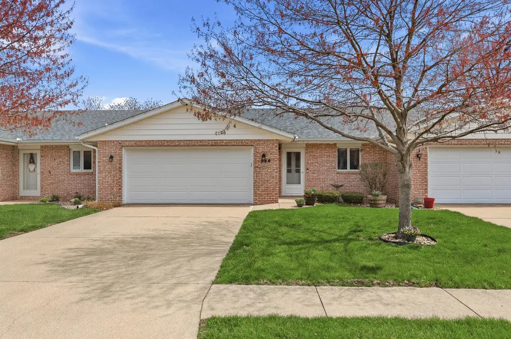 944 S Iowa St #2
