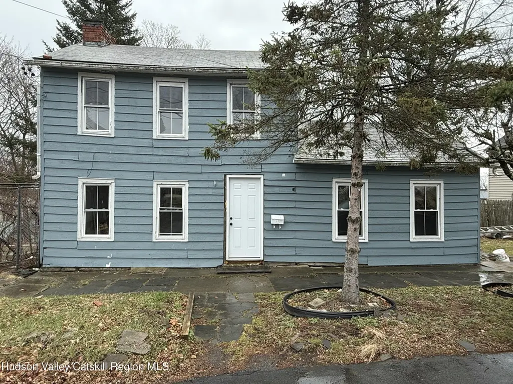 11 N Montgomery St