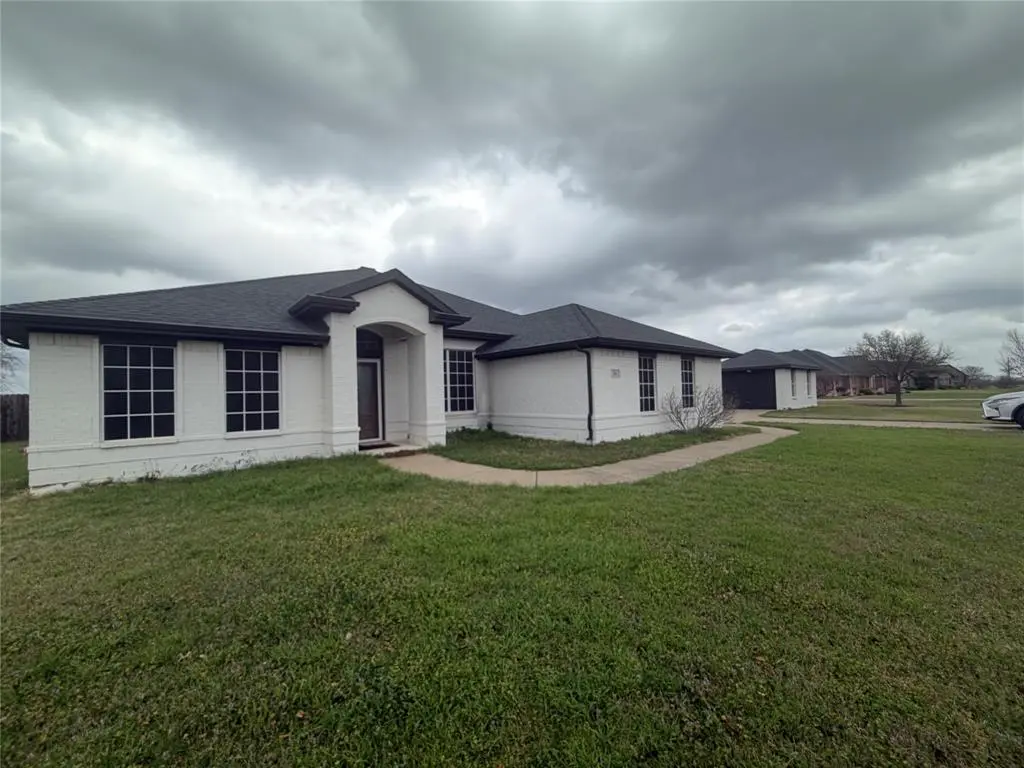 154 Whispering Winds Dr