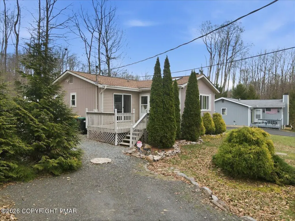 170 Acorn Ln