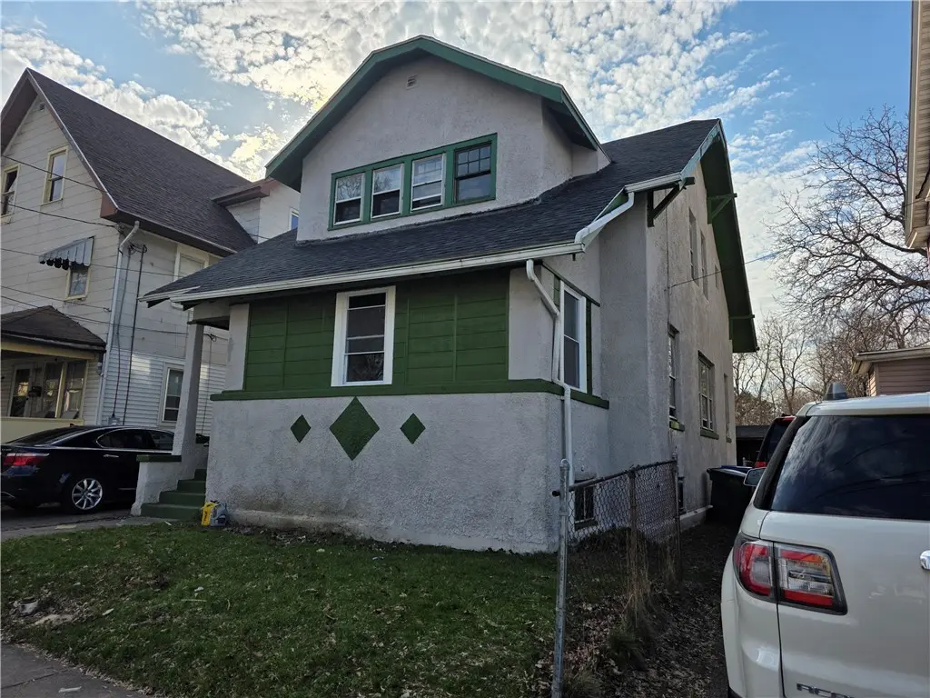 97 Rohr St