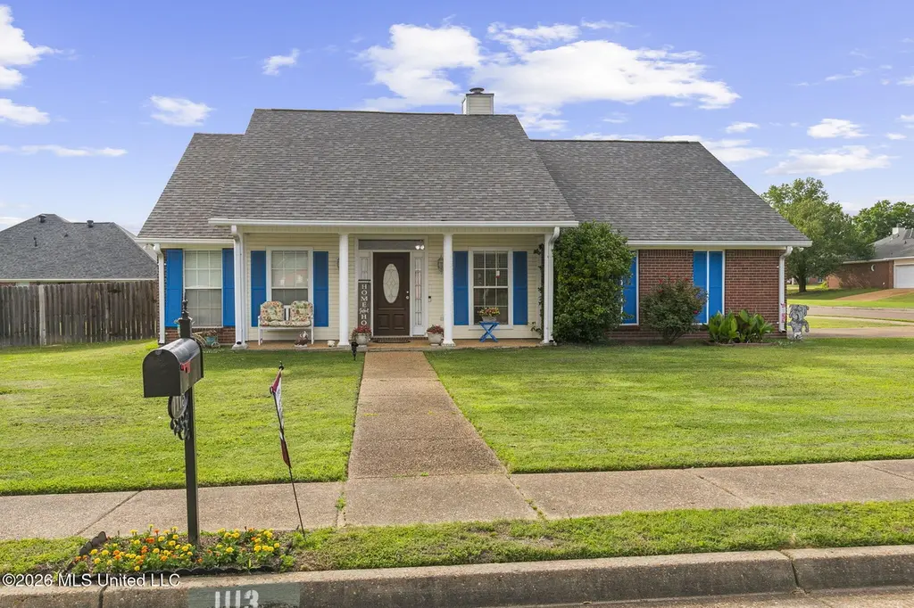 1113 Orchardview Cv