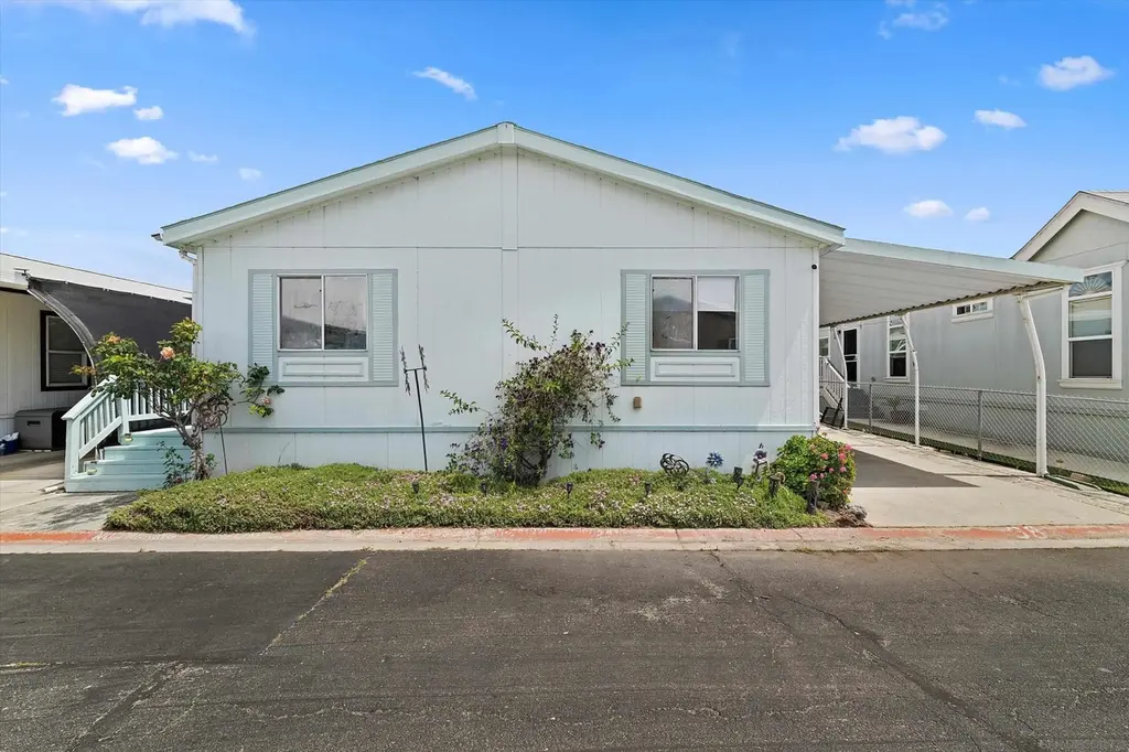 4616 N River Ave Spc 68