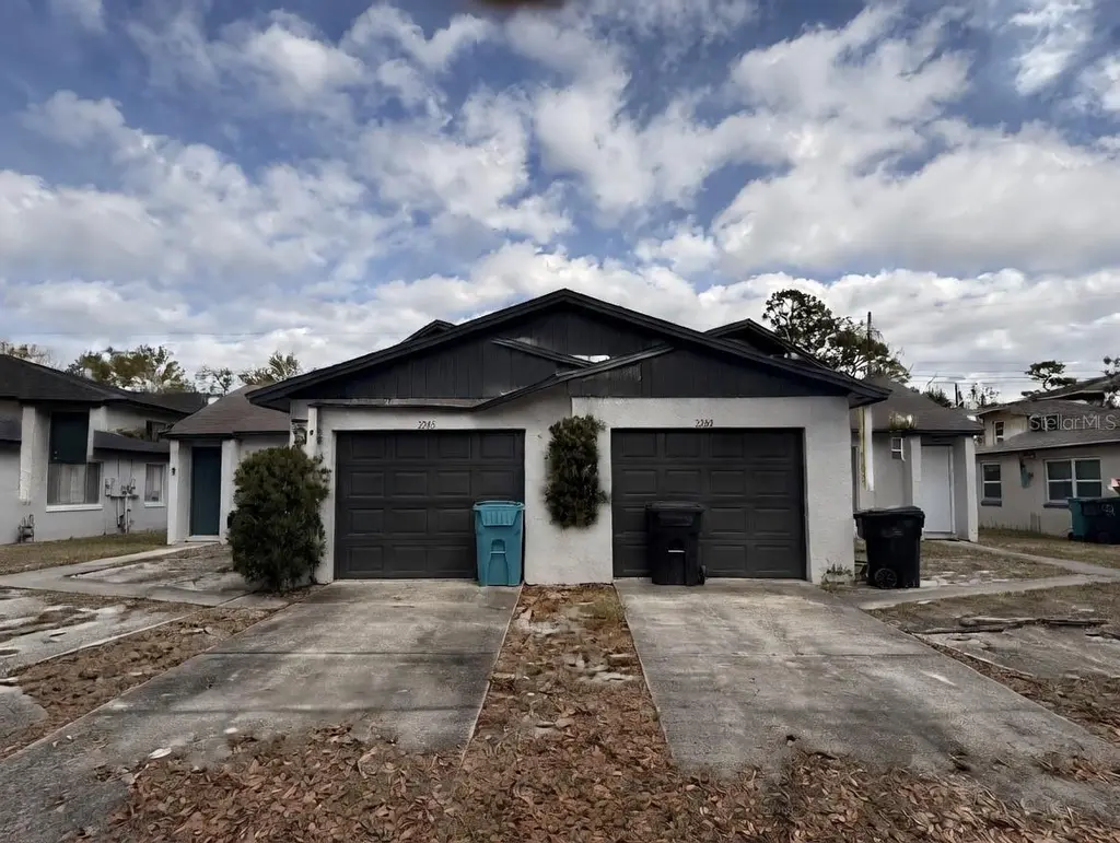 3243 & 3245 Split Willow Dr