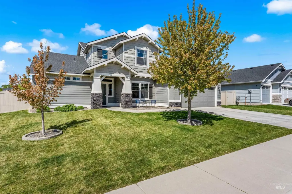 10890 W Sharpthorn