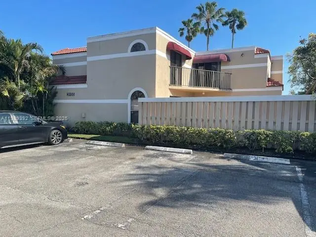 3955 Village Dr Unit D