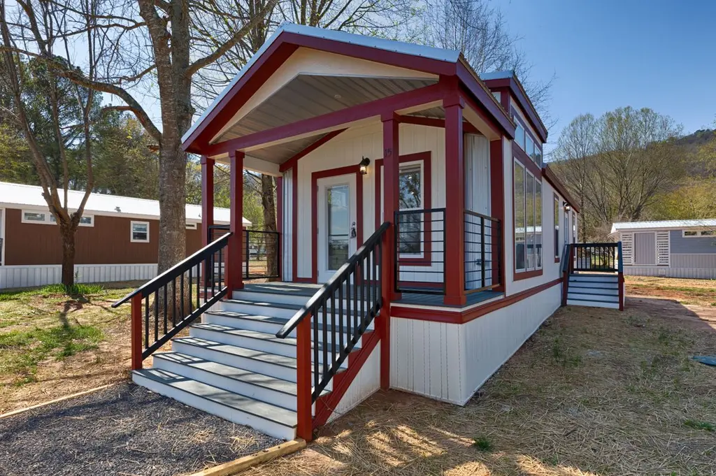 200 Byrd Dr #25