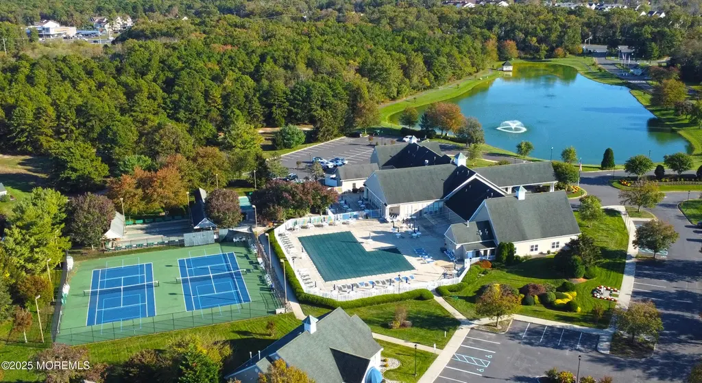 2818 Danbury Ln