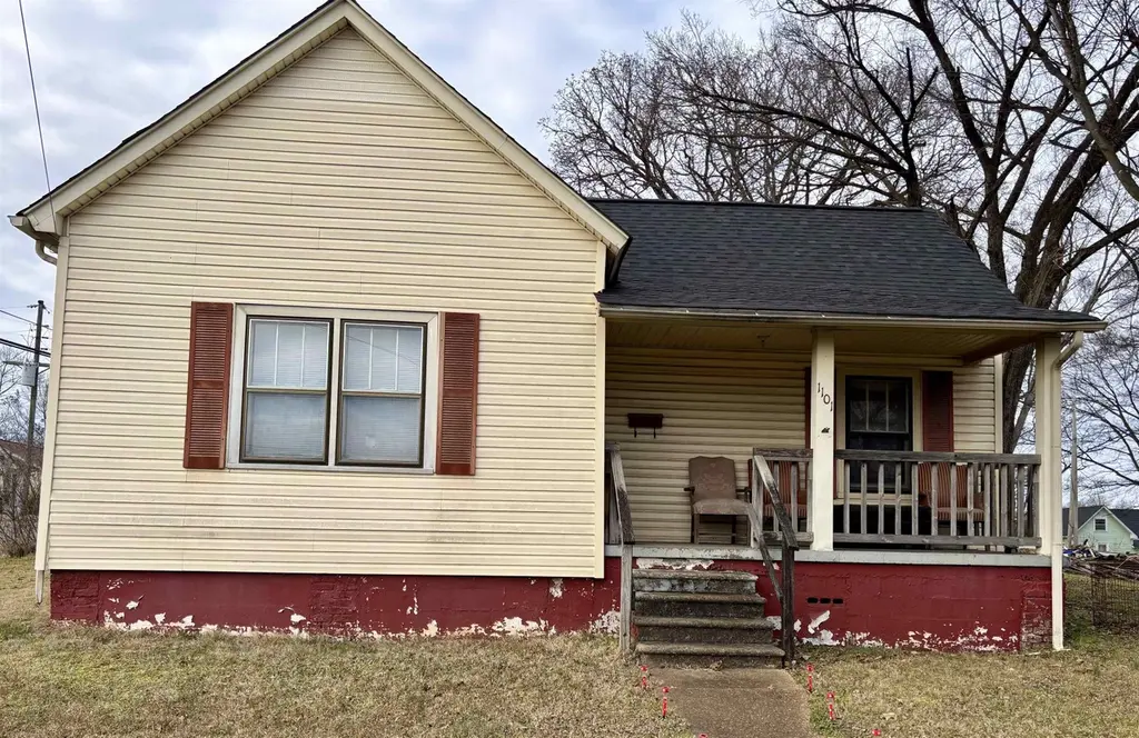 1101 E Limestone St