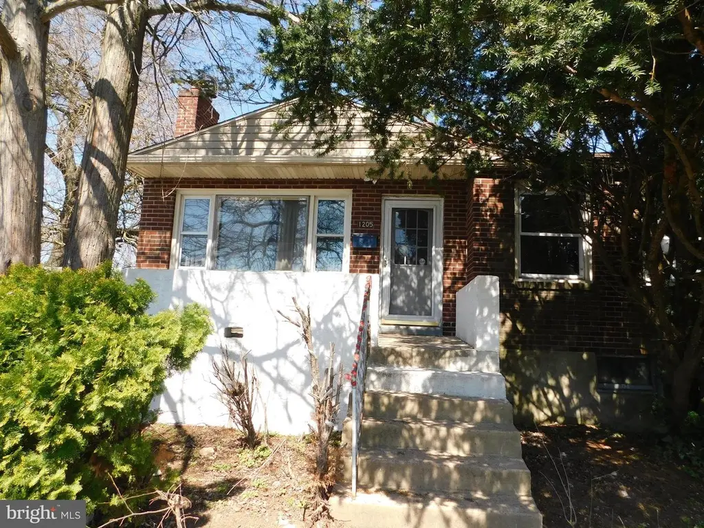 1205 Bartram Ave
