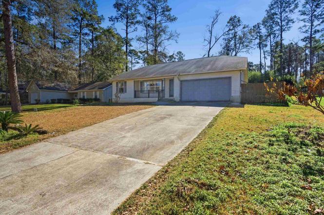 8341 Chickasaw Trl