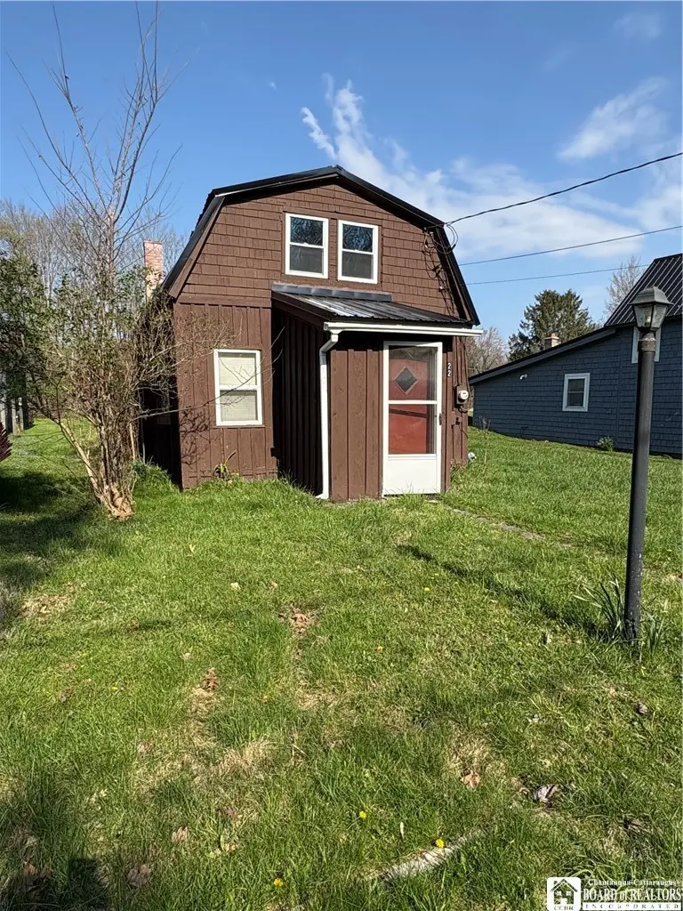 22 Olive Ave