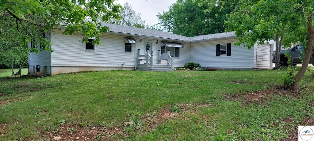 206 Hill Dr