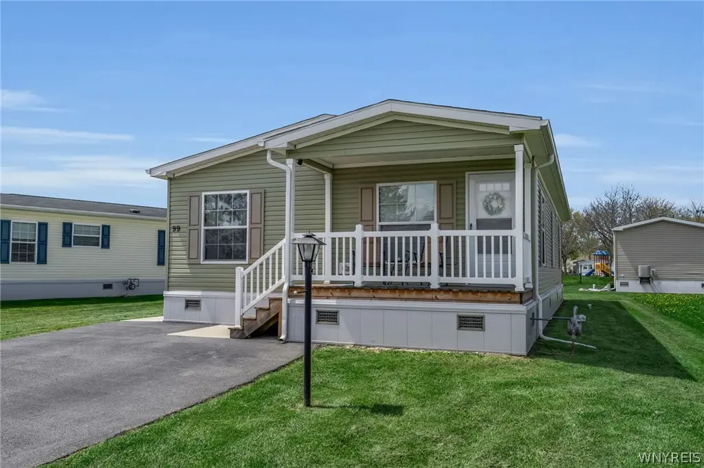 99 Elmhurst Dr