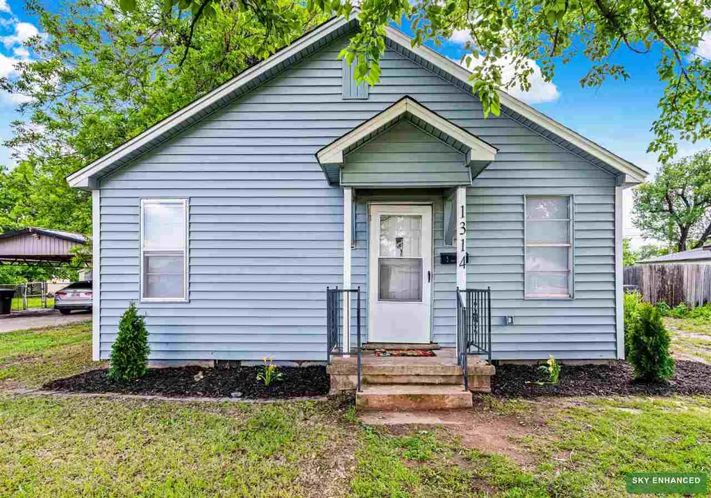 1314 NW Smith Ave