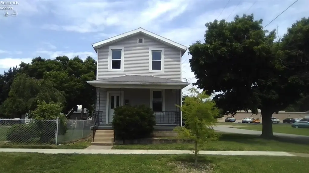 231 Lane St