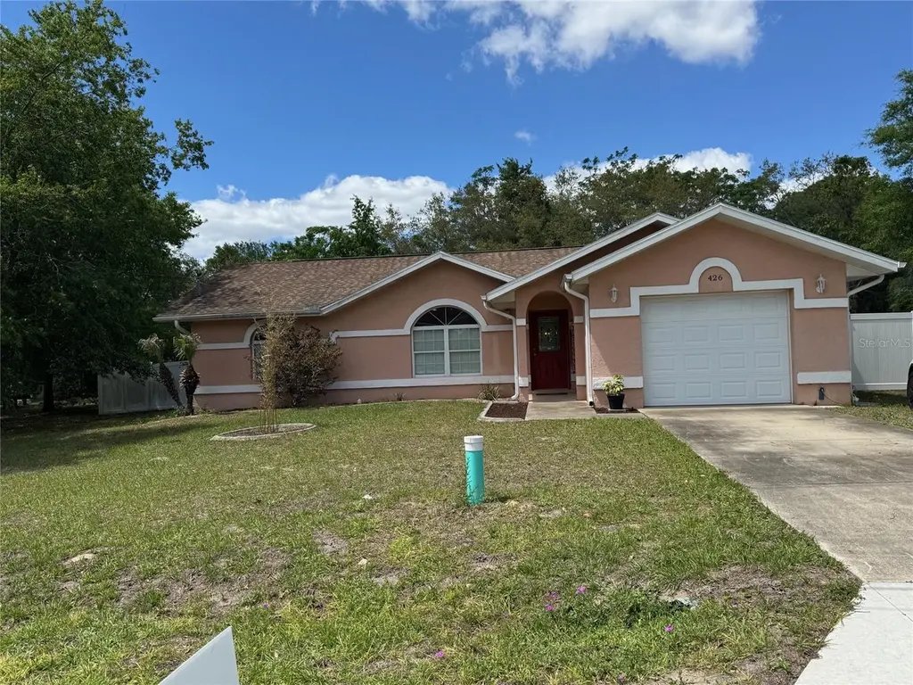 426 Spring Ln