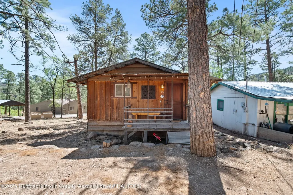 129 Taos Trail Trl