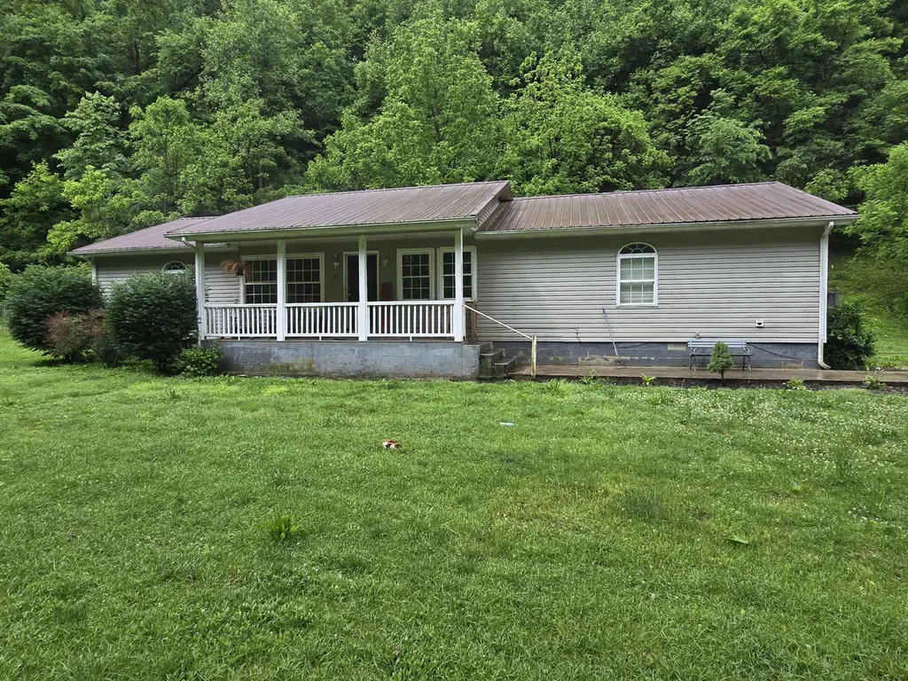 1698 Dry Creek Rd