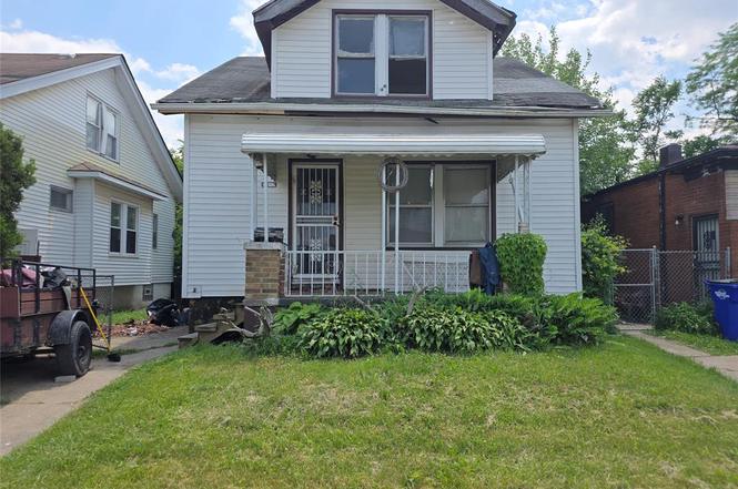 2317 La Belle St