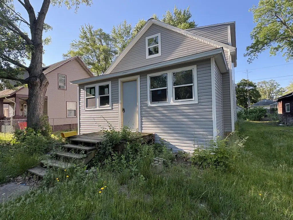 220 Parker Ave