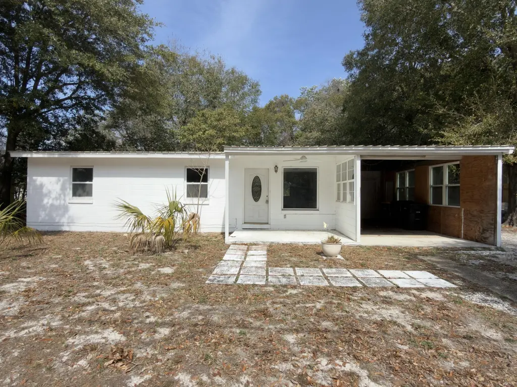 21 SW Ranger St