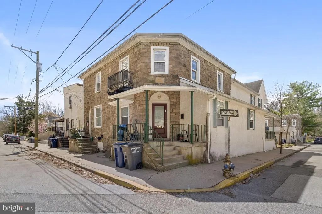 200 S Chestnut St