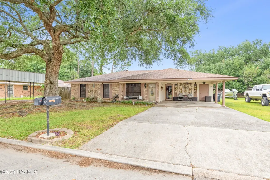 130 Guadalupe St