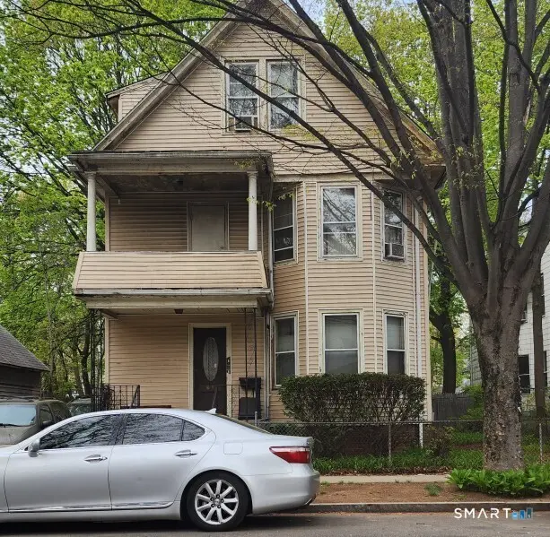 69 Bassett St