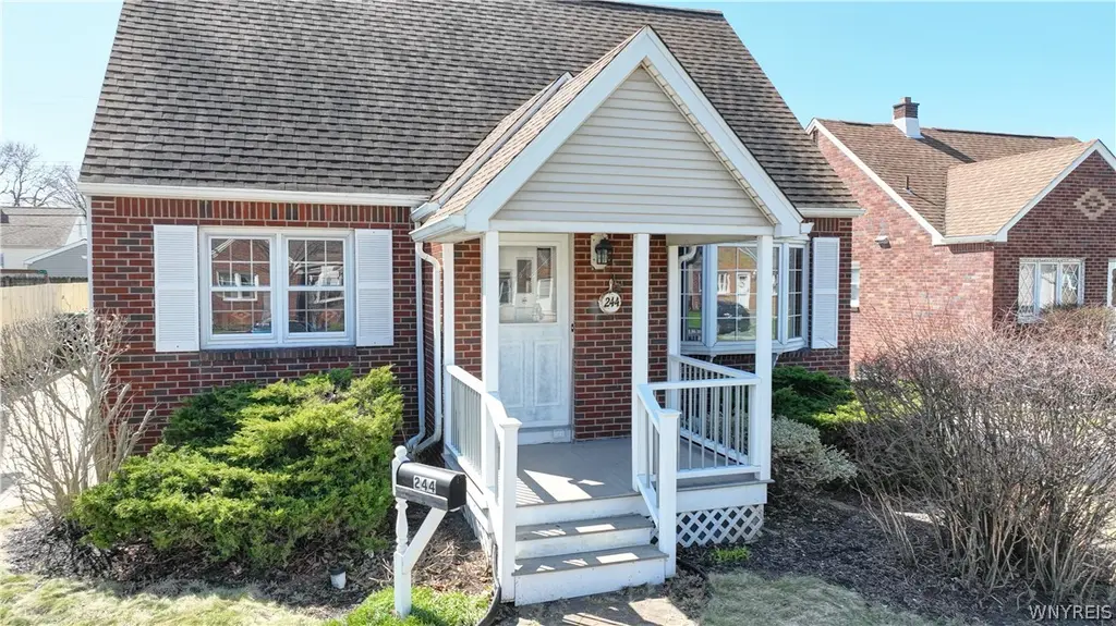 244 Renwood Ave