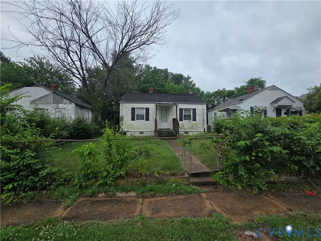 2511 Redwood