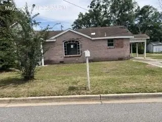 3009 Banks Ave