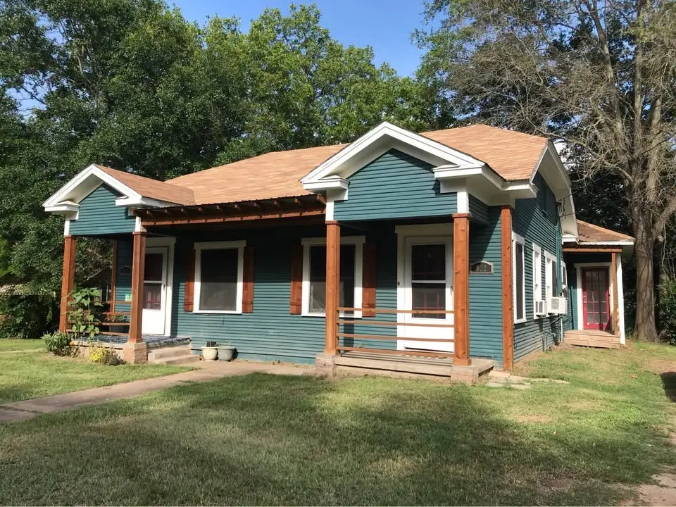 802 and 804 N Main St