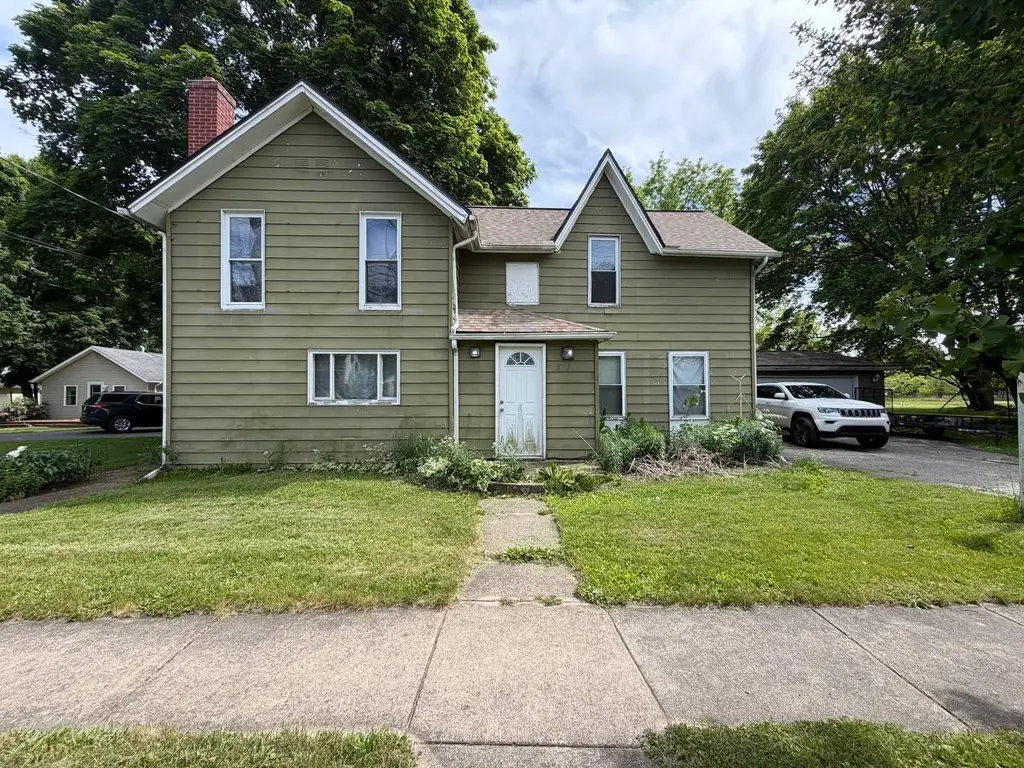 831 W Hanover St