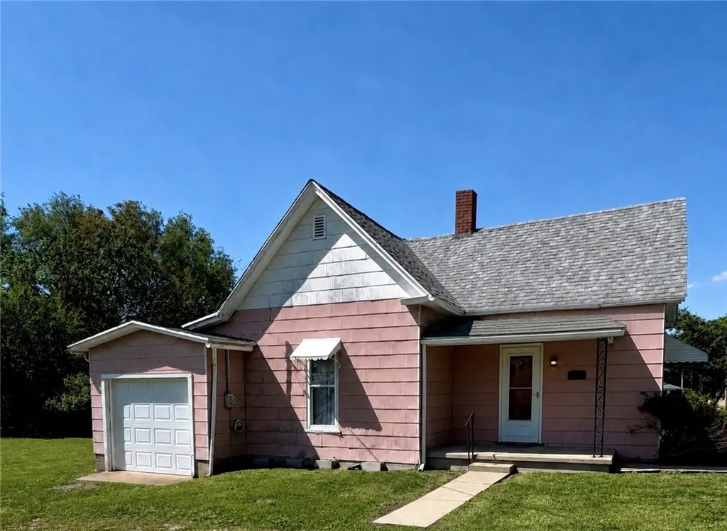501 Walcott St
