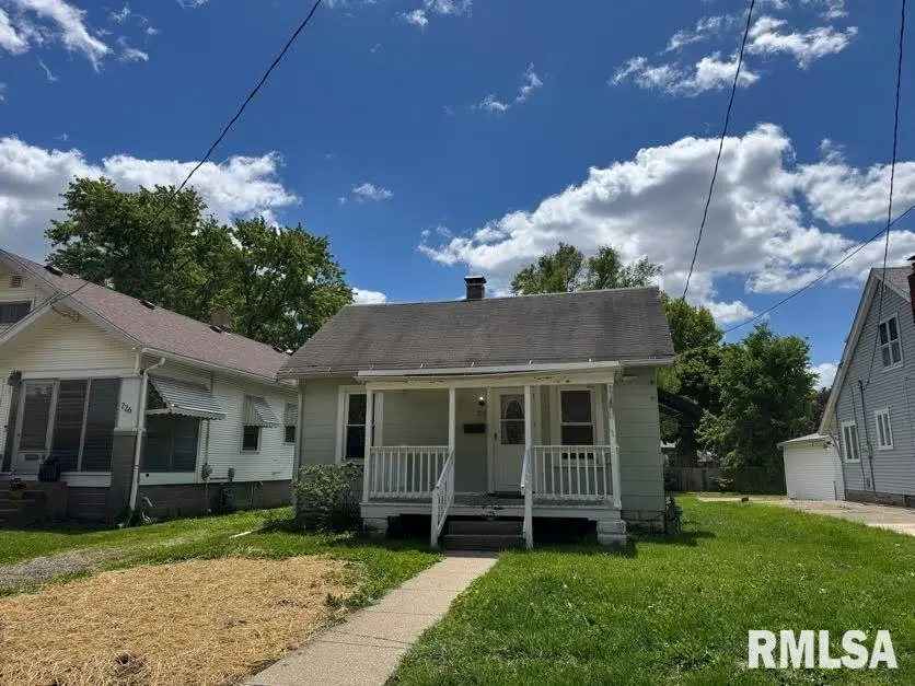 724 E Gift Ave