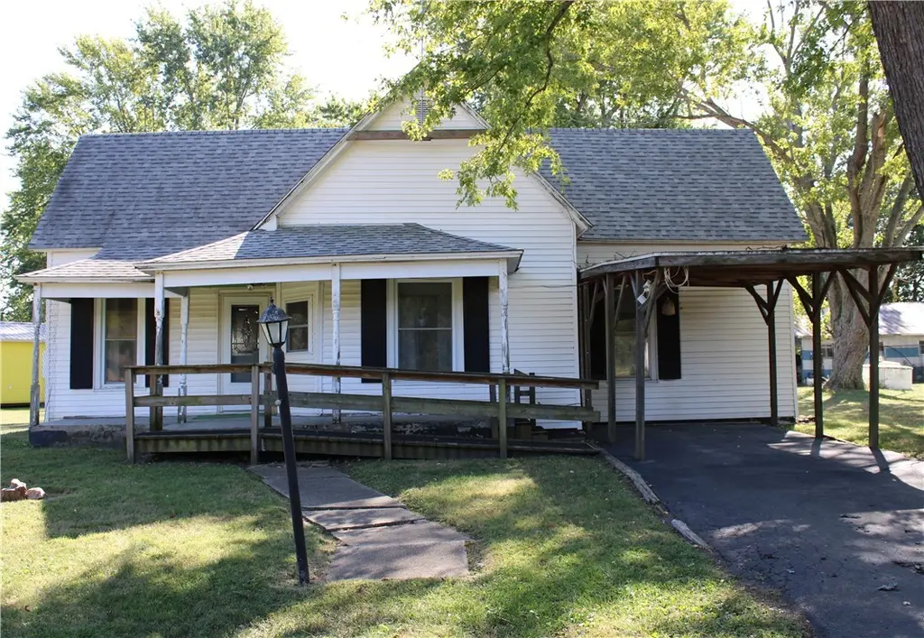 1290 County Highway 18