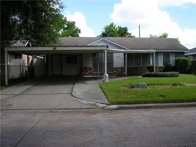 5535 Elmlawn Dr