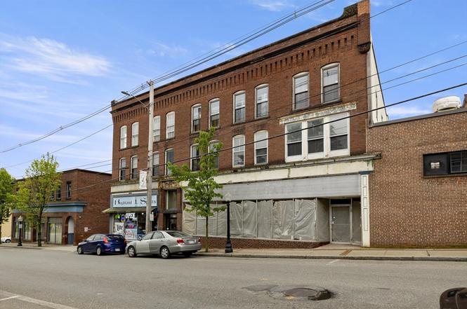 12-14 E Main St