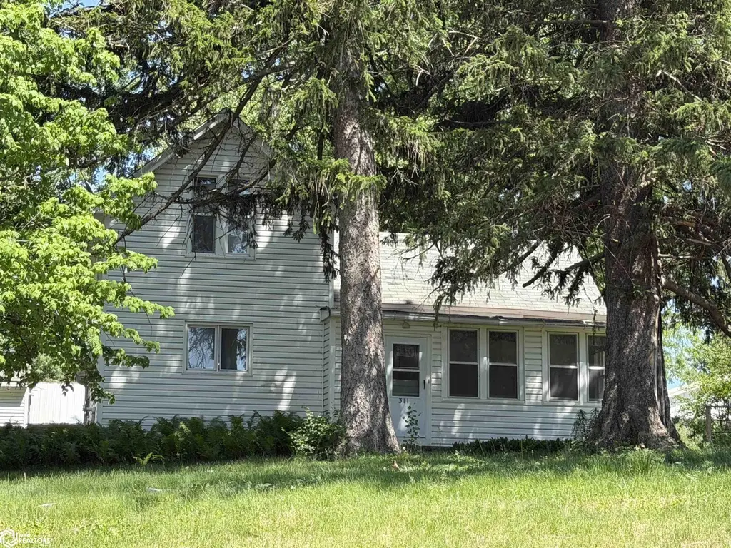 311 Oak Ave