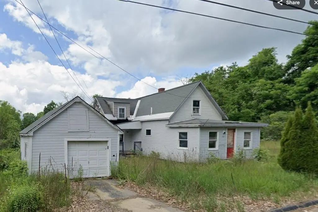 72 Chestnut St