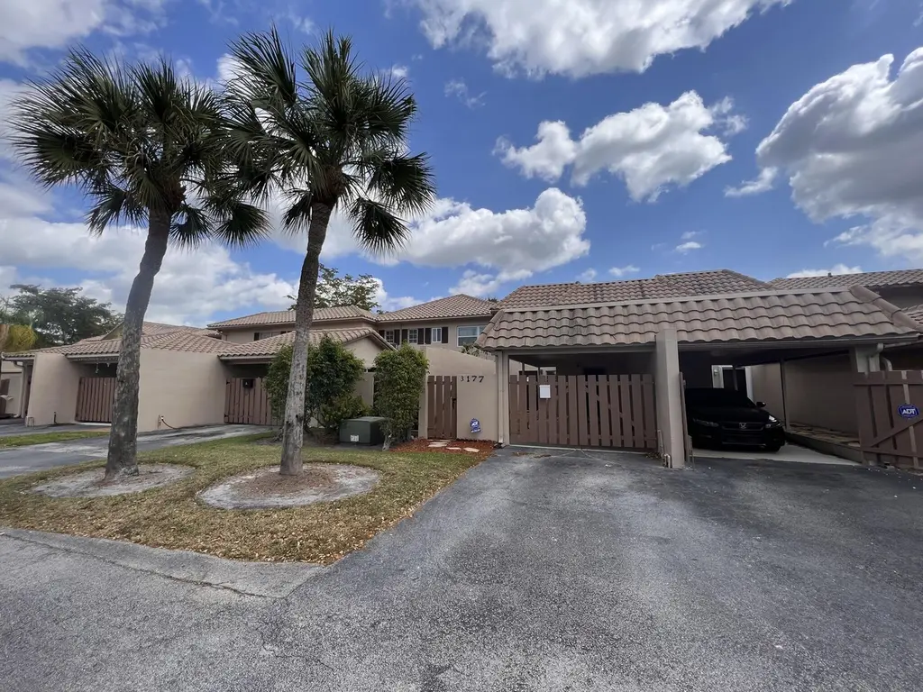 3177 Coral Springs Dr #0